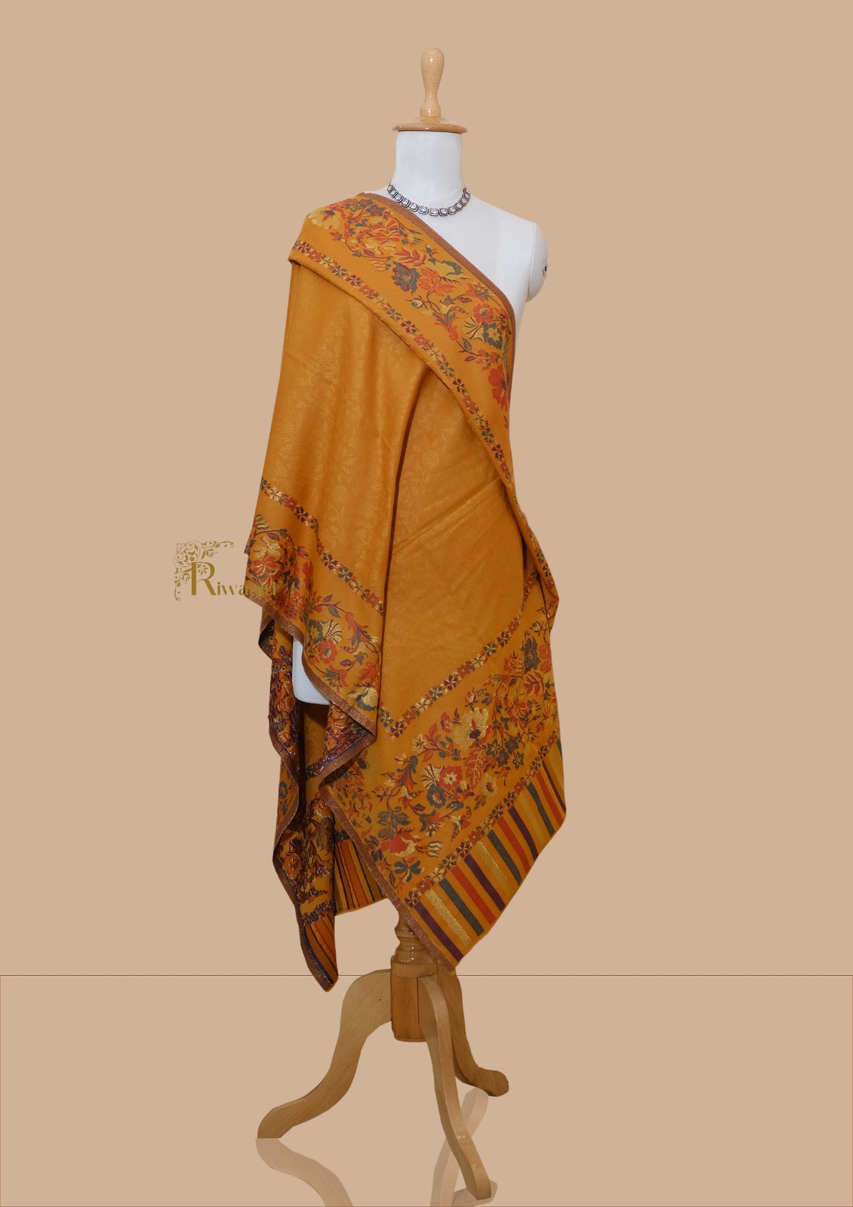 Riwayiti Women Shawl, Fine Wool, With Zari Border